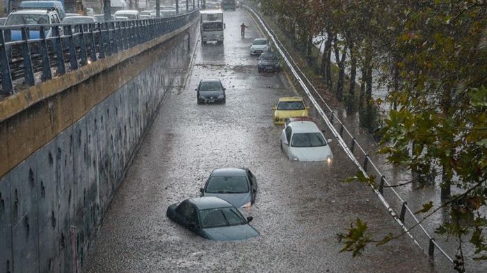 1,5 εκατ. ευρώ οι αποζημιώσεις οχημάτων για τις πλημμύρες