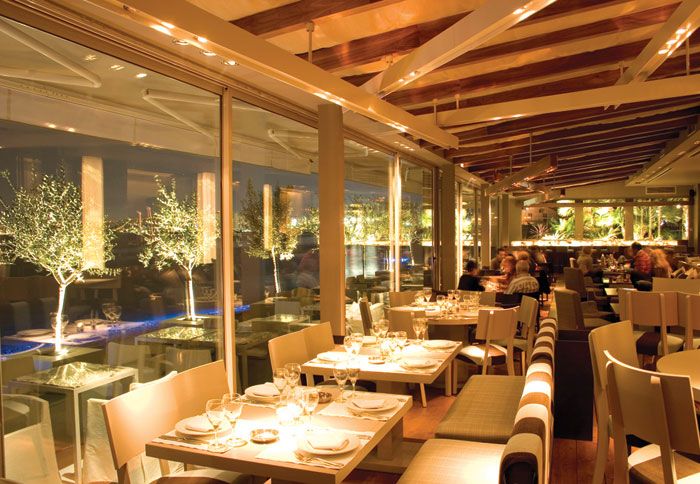 Azzurro Cafe-Bar-Restaurant με θέα τη Θεσσαλονίκη