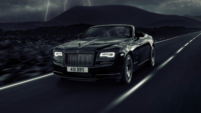 Μια μαύρη Rolls-Royce
