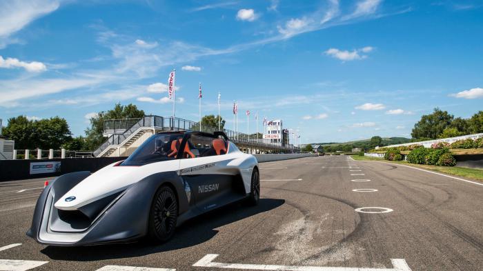 H Nissan με το BladeGlider γιορτάζει 70 χρόνια στην ηλεκτροκίνηση.
