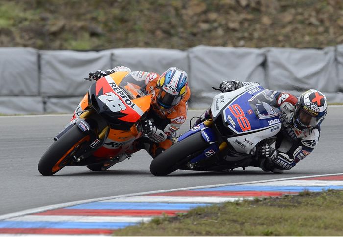 Λυσσαλέα μάχη μεταξύ Pedrosa-Lorenzo, σε όλο τον αγώνα, αλλά ειδικά στον τελευτα Λυσσαλέα μάχη μεταξύ Pedrosa-Lorenzo, σε όλο τον αγώνα, αλλά ειδικά στον τελευταίο γύρο. Νικητής βγήκε ο Pedrosa.