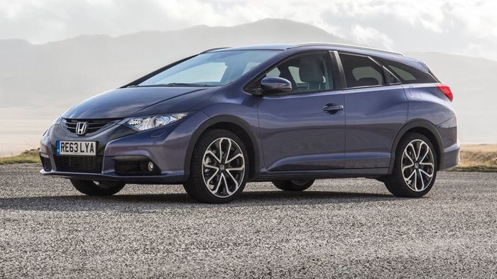 Το νέο Honda Civic Tourer προσφέρει άνετους χώρους για επιβάτες και αποσκευές, αφού είναι 235 χλστ. μακρύτερο από το 5θυρο Civic.