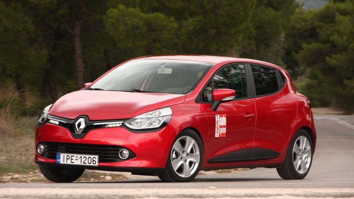 Χάρη στο μακρύ του μεταξόνιο και τα φαρδιά του μετατρόχια, το Clio «πατάει» σαν αυτοκίνητο μεγαλύτερης κατηγορίας.	