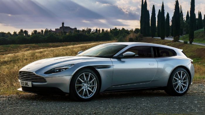 Aston Martin ή Ferrari;