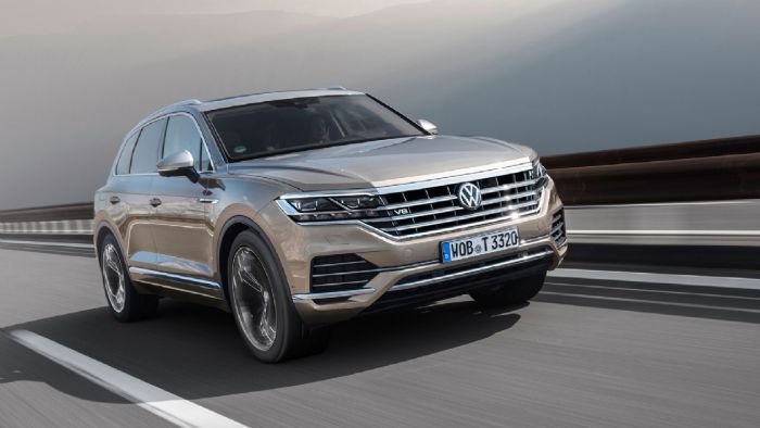 To τετρακίνητο Touareg με τον V8 TDI κινητήρα.