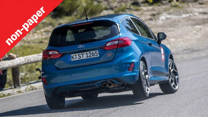 Για παράδειγμα το Fiesta ST έχει κινητήρα 1,5 λίτρων και πολλές τεχνολογίες εξοικονόμησης καυσίμου.
