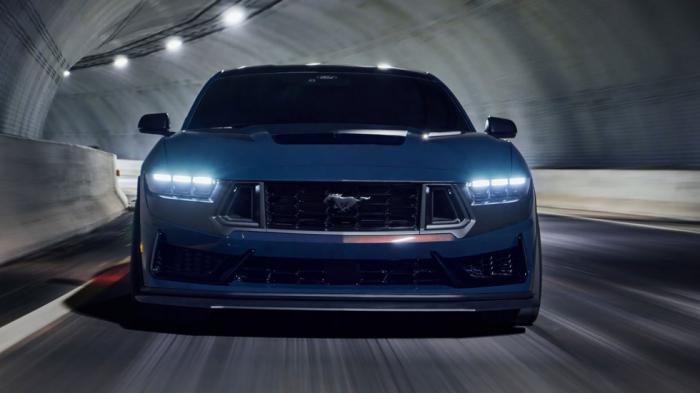 Η Ford θα μάθει στους ιδιοκτήτες της νέας Mustang... να οδηγούν!