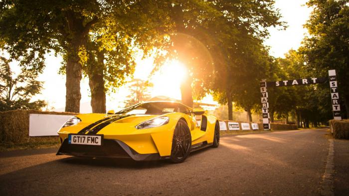 Το Ford GT και η Mustang GT4 στο Goodwood