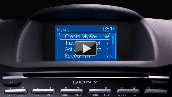 Με το MyKey κλειδώνει στο on το ESP και το Active City Stop, ενώ, μεταξύ άλλων, περιορίζεται ηλεκτρονικά η τελική του αυτοκινήτου.