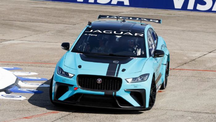 Ντεμπούτο για την Jaguar I-Pace eTrophy Ντεμπούτο για την Jaguar I-Pace eTrophy