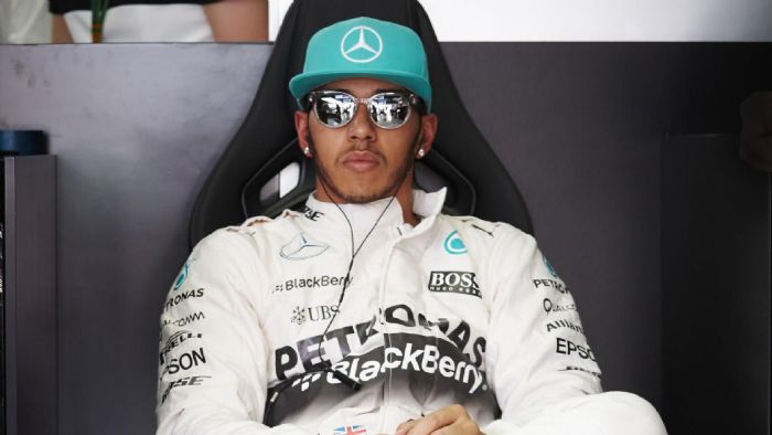 Μέχρι και o Hamilton λυπάται τη McLaren! Μέχρι και o Hamilton λυπάται τη McLaren!