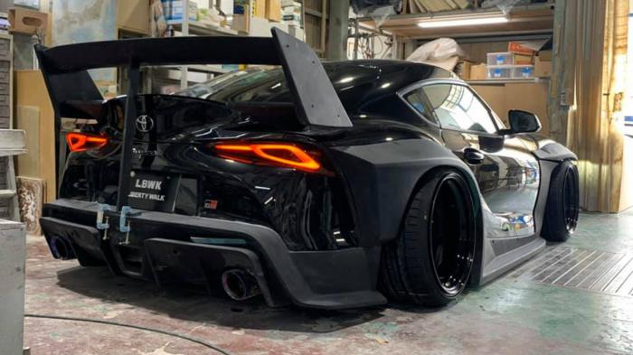 H Supra της Liberty Walk H Supra της Liberty Walk
