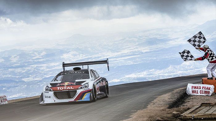 Ο Λεμπ «καταρρίπτει» το Pikes Peak