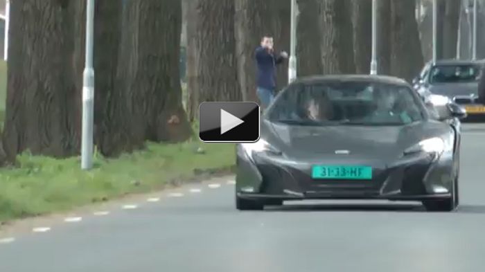 Η νέα McLaren 650S «βρυχάται» στον δρόμο Η νέα McLaren 650S «βρυχάται» στον δρόμο