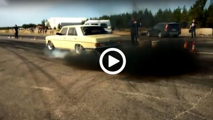 «Οικολογική» Mercedes W115 «ανοίγει» σε 400άρι