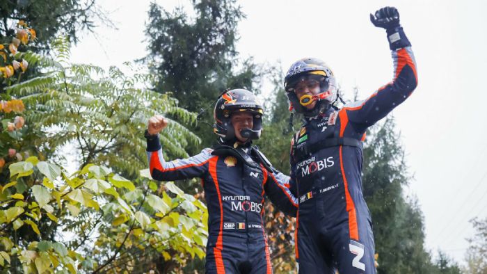 Rally Ιαπωνίας: Αποχαιρέτισε τη σεζόν με νίκη ο Neuville