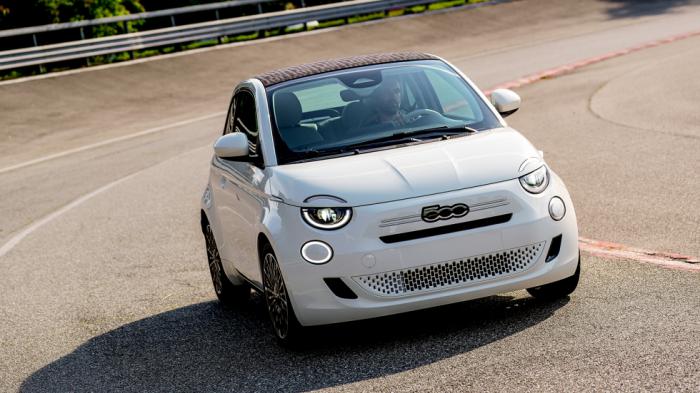 Ξεκινάει το Νοέμβριο η παραγωγή του νέου Fiat 500 Hybrid Ξεκινάει το Νοέμβριο η παραγωγή του νέου Fiat 500 Hybrid