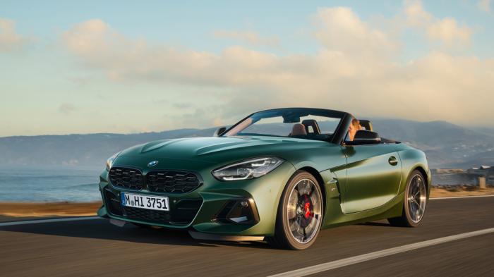 Πρώτη φορά χειροκίνητη η BMW Z4 στην έκδοση Pure Impulse