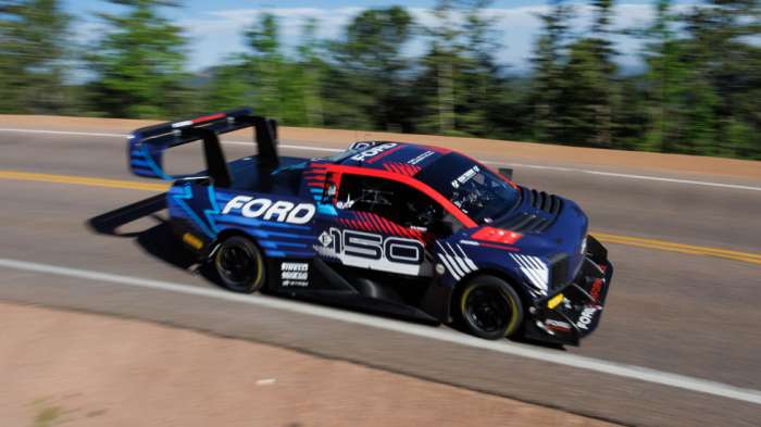 Πρώτο στο Pikes Peak το F-150 Lightning SuperTruck
