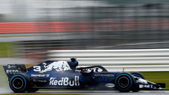 Ο Ricciardo τράκαρε το νέο μονοθέσιο