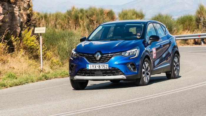 Αναγνώστες οδήγησαν το Renault Captur, με συνοδηγό το AutoΤρίτη