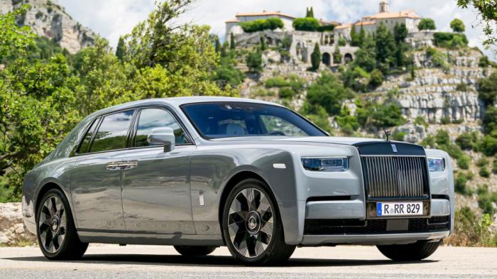 Rolls-Royce Phantom: 100 χρόνια στην κορυφή της αυτοκινητικής πολυτέλε Rolls-Royce Phantom: 100 χρόνια στην κορυφή της αυτοκινητικής πολυτέλειας