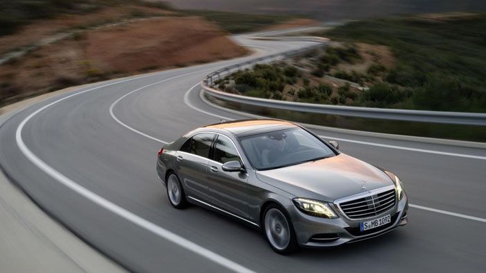 Η παραγωγή της νέας Mercedes-Benz S-Class αποτελεί είδηση από μόνη της, πόσο μάλλον όταν μας δίνεται η δυνατότητα να την παρακολουθήσουμε εκ των έσω!