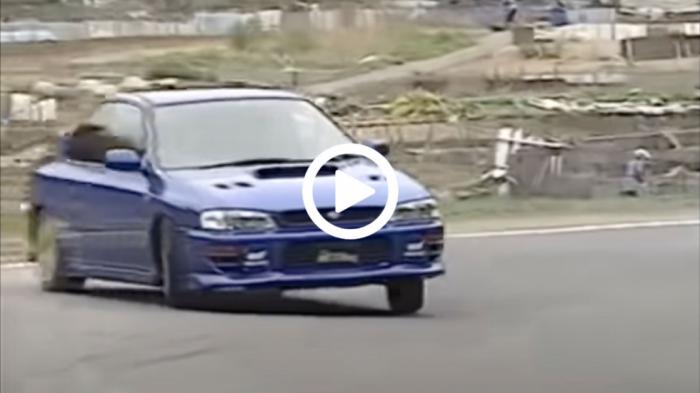 Τι ESP & υποβοήθηση; Ο Tsuchiya στρίβει Subaru Impreza WRX STi χωρίς κόπο