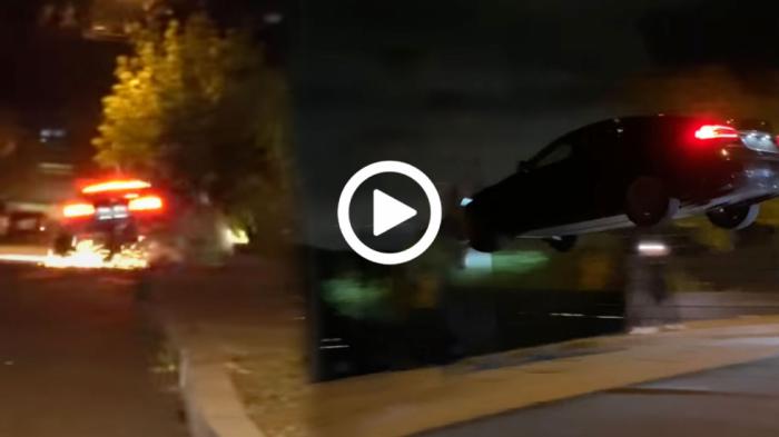 Video: Σμπαράλια το Tesla Model S μετά από... άλμα θανάτου