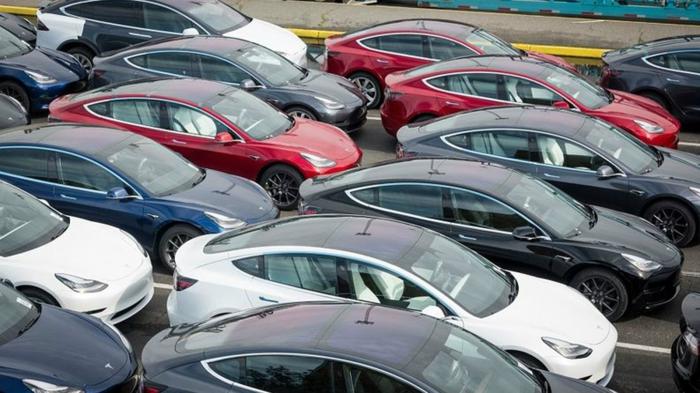 Παραιτήθηκε ο επικεφαλής της Tesla στην Ευρώπη Παραιτήθηκε ο επικεφαλής της Tesla στην Ευρώπη