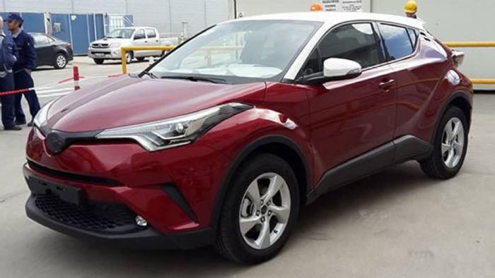 Το C-HR στο δρόμο (+video) Το C-HR στο δρόμο (+video)