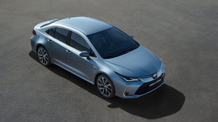 Τόσο το Prius όσο και η Corolla σεντάν βασίζονται στην TNGA πλατφόρμα της μάρκας.