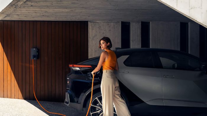 Toyota HomeCharge: Σου γλιτώνει χρήμα & χρόνο για μαστόρους Toyota HomeCharge: Σου γλιτώνει χρήμα & χρόνο για μαστόρους