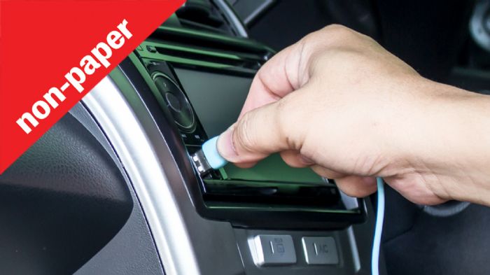 Όσες θύρες USB και να έχει, εγώ θα χρησιμοποιώ δικό μου φορτιστή