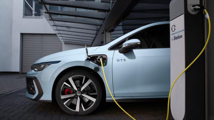 VW: Απαραίτητα τα Plug-in λόγω της μειωμένης ζήτησης για ηλεκτρικά