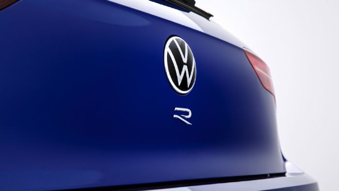 Νέο VW Golf R: Έρχεται το ισχυρότερο Golf όλων των εποχών