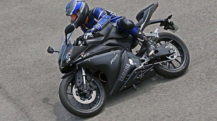 Οδηγούμε: Yamaha YZF R-125