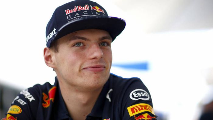 Verstappen: «Με κατηγορεί γιατί είμαι πιο νέος»