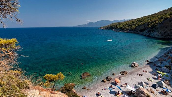 Αγκίστρι: Καταπράσινο και στο Google Earth