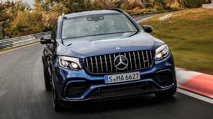 Η Mercedes-AMG GLC 63 S παίρνει ισχύ από έναν twin-turbo V8 κινητήρα χωρητικότητας 4,0 λίτρων απόδοσης 510 ίππων.