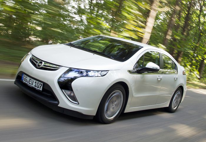 Το Opel Ampera είναι το πρώτο ηλεκτρικό όχημα στην Ευρώπη με δυνατότητα επέκτασης της αυτονομίας.
