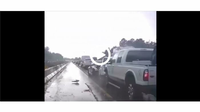 VIDEO: Τον είδε και τον απέφυγε τελευταία στιγμή!