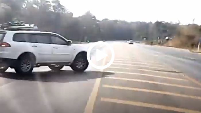 Στου κουφού το SUV όσο θέλεις... κόρνα-ρε! Στου κουφού το SUV όσο θέλεις... κόρνα-ρε!