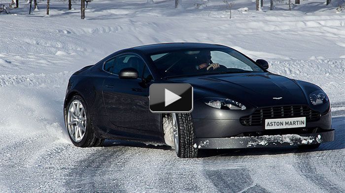 Aston Martin: «Ντριφτάροντας» στο χιόνι!