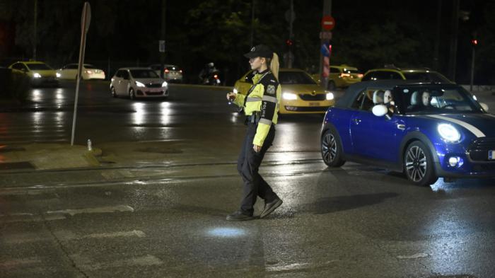 Αθήνα: «Τσουνάμι» 5.246 παραβάσεων & 17 συλλήψεων οδηγών σε 4 ημέρες Αθήνα: «Τσουνάμι» 5.246 παραβάσεων & 17 συλλήψεων οδηγών σε 4 ημέρες
