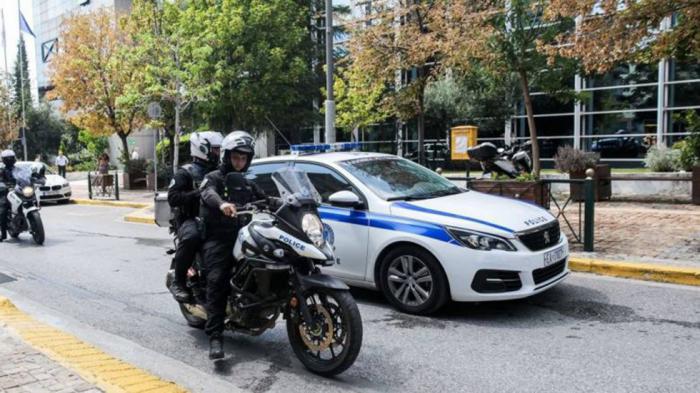 Πειραιάς: 66χρονος έβρισε & χτύπησε αστυνομικό γιατί του έδωσε κλήση!