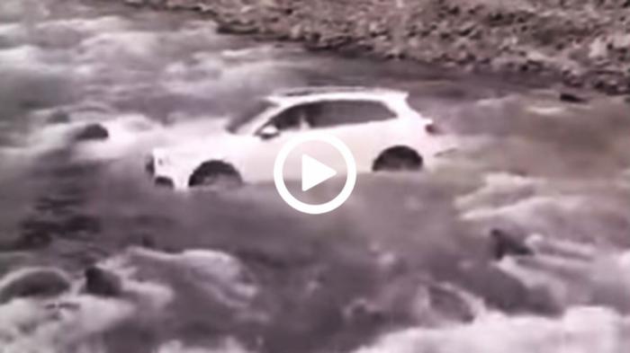 Audi με quattro περνάει με άνεση μέσα από ορμητικό ποτάμι 