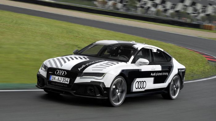 Το πρωτότυπο Audi RS7 διαθέτει ένα ειδικό GPS που υπολογίζει με ακρίβεια εκατοστού, κάτι που είναι απαραίτητο ώστε το RS7 να ορίζει τη θέση του στην πίστα.