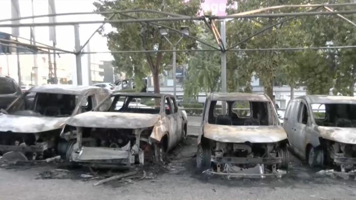 Νέα Φιλαδέλφεια: Εμπρηστική επίθεση σε έκθεση αυτοκινήτων επί της Λ. Κ Νέα Φιλαδέλφεια: Εμπρηστική επίθεση σε έκθεση αυτοκινήτων επί της Λ. Κηφισού – Κάηκαν 12 οχήματα