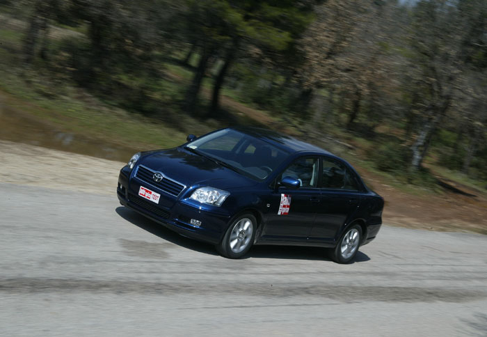 Μεταχειρισμένο Avensis 1,8 του 2003